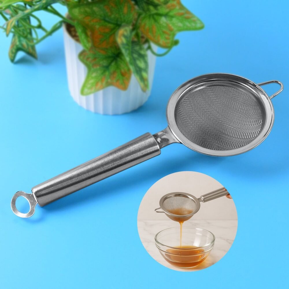 01_226d6c52-32dc-4f3d-9b18-782b4040a020.jpg Stainless Steel Mesh Strainer – Fine Mesh & Heat-Resistant Handle