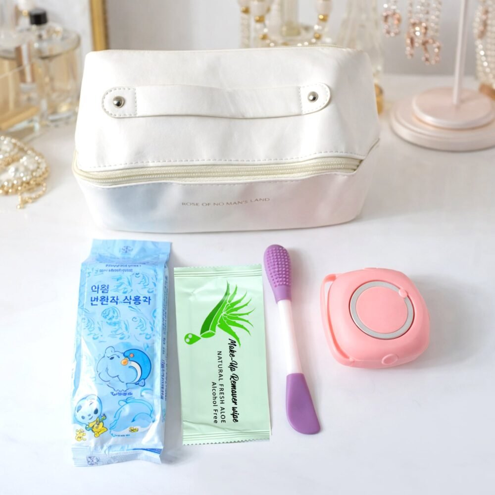 01_2cb4ac91-7924-48e0-ba22-08999a259b77.jpg Women Travel Hygiene Essentials Combo – Compact & Portable Set