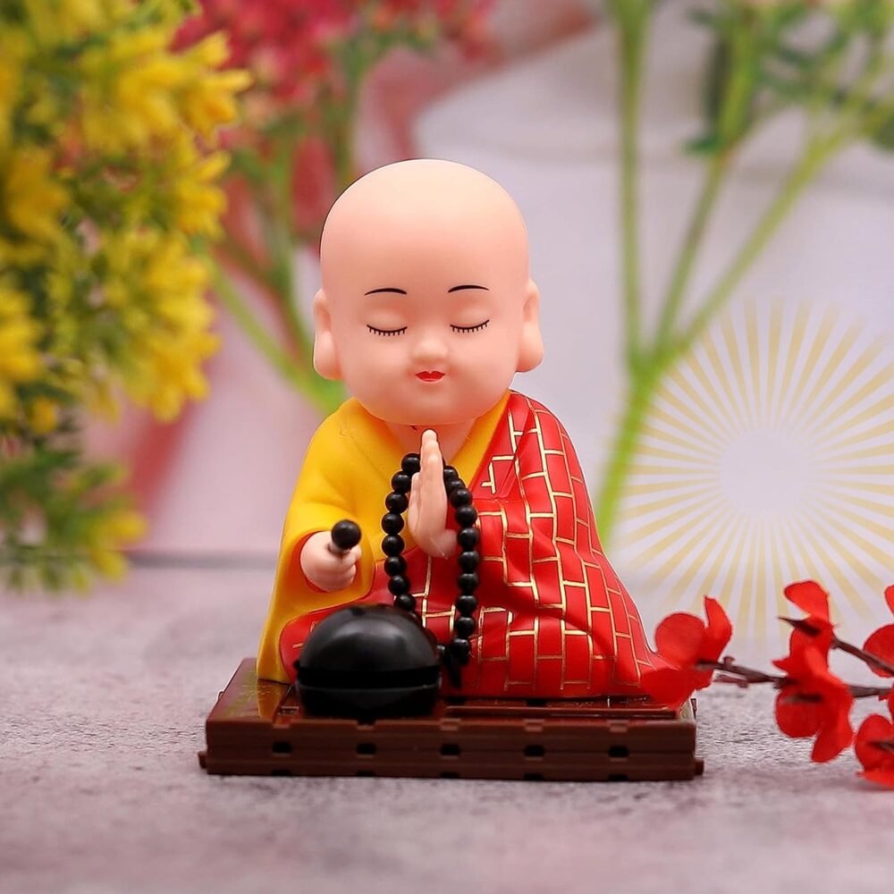 Solar Powered Buddha Statue – Moving Head and Hand Decor