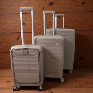 01_fc001b32-4aac-42ef-858f-f52bdeb60315.jpg Hard-Shell Trolley Luggage Set – Durable 3-Piece Spinner Bags