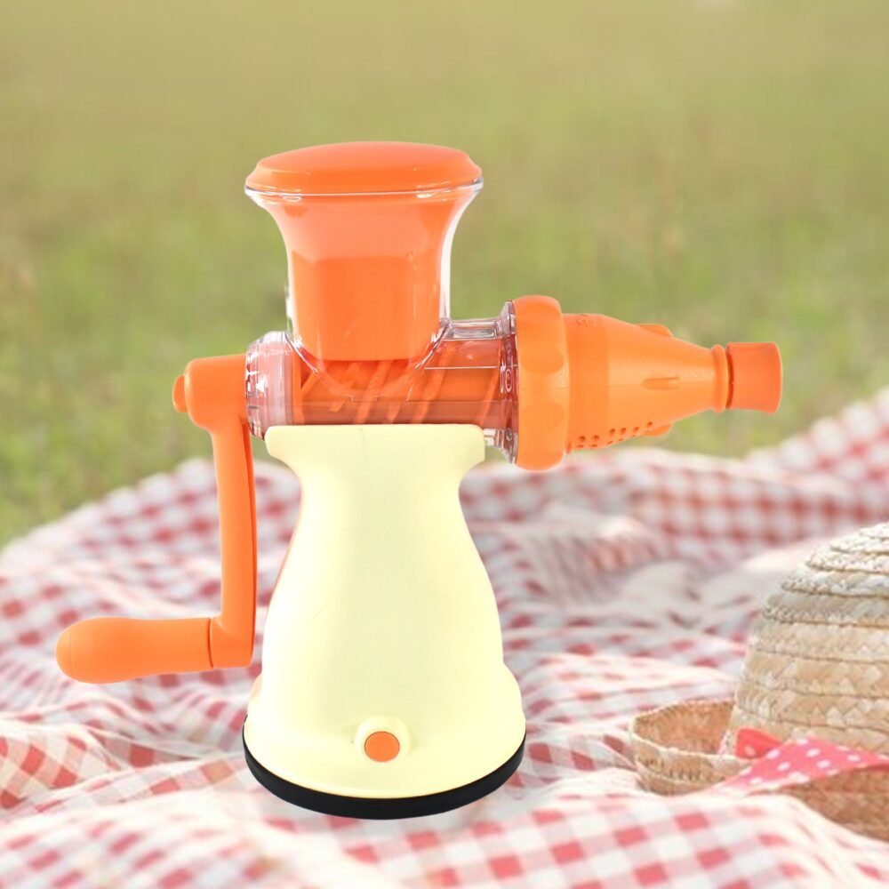 02_a58a1bf6-c60e-4d07-9f84-f33f30887aec.jpg Manual Carrot Juicer – Heavy-Duty Vacuum Base for Easy Fresh Juice