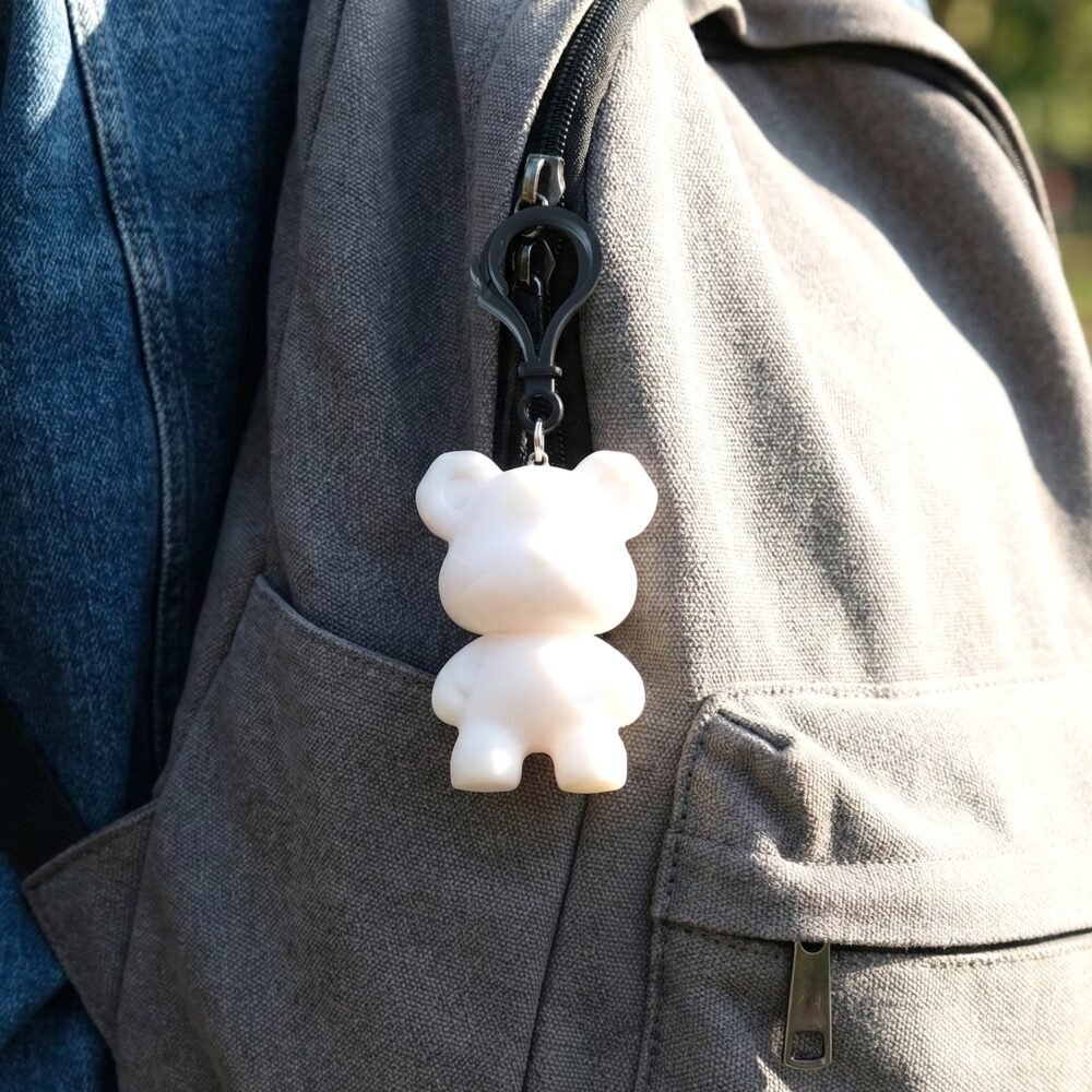 Bear Figure Keychain – Cute Cartoon Clip Charm