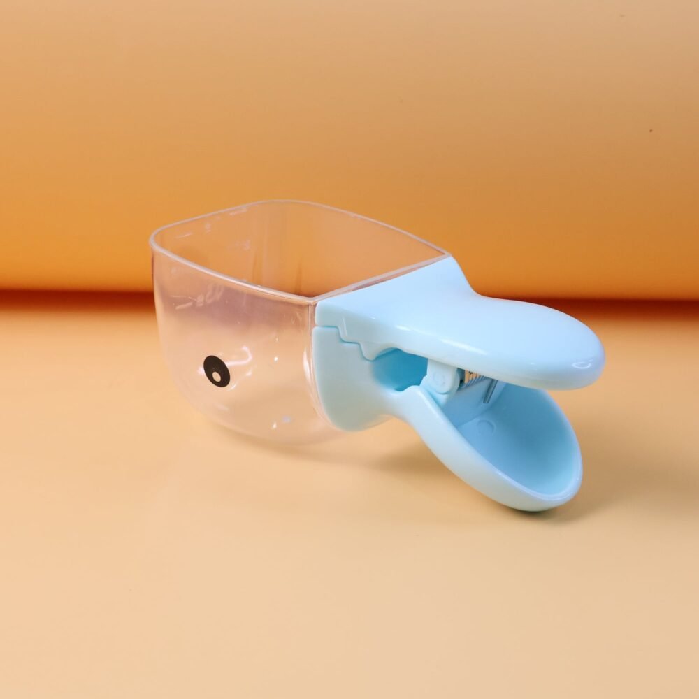 02_food-scoop.jpg Pet Food Scoop with Bag Clip – Measure Portions & Seal Freshness