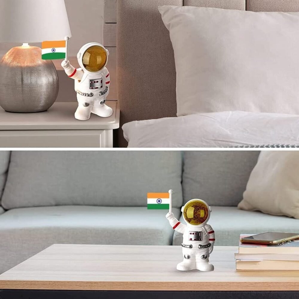 03_0aacf6cc-ae95-4a01-8fb8-1cc26b4a7a37.jpg Solar Power Astronaut Ornament – Indian Flag Car Dashboard Décor