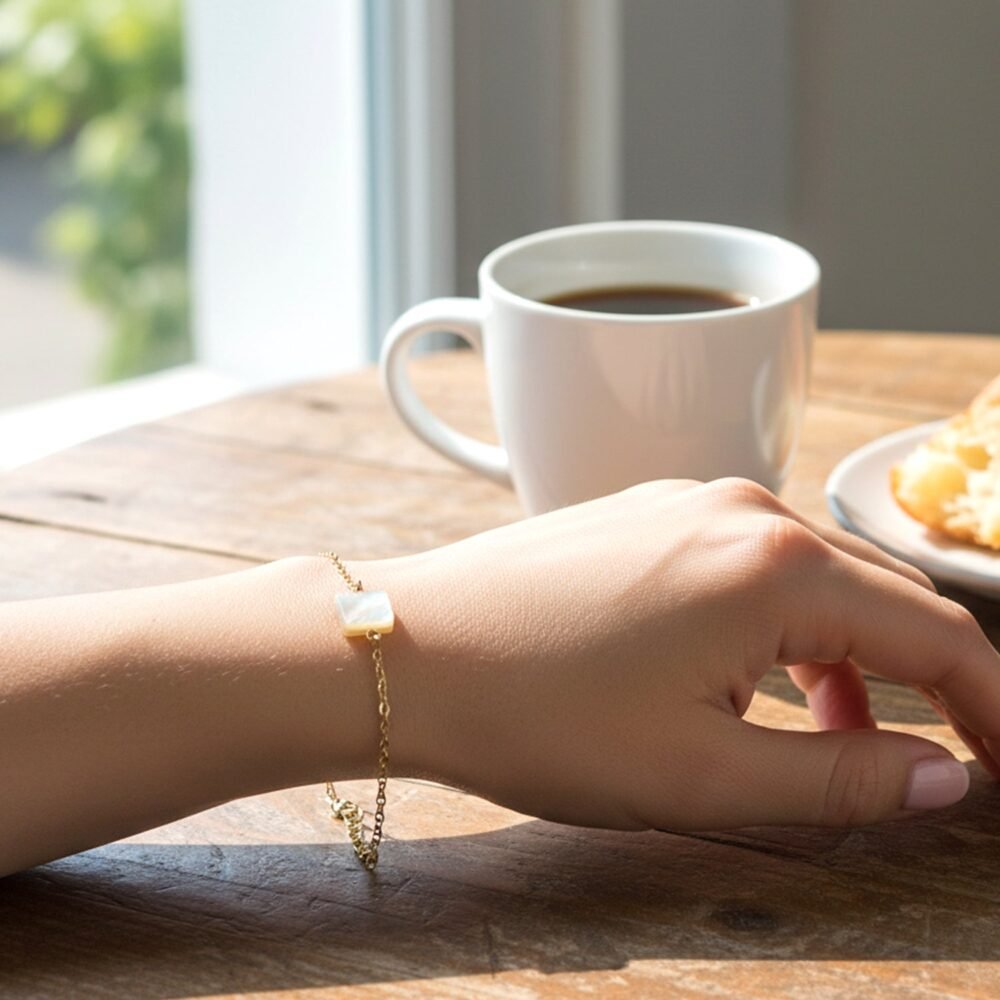 Adjustable Chain Bracelet with Square Stone Charm – Elegant Style