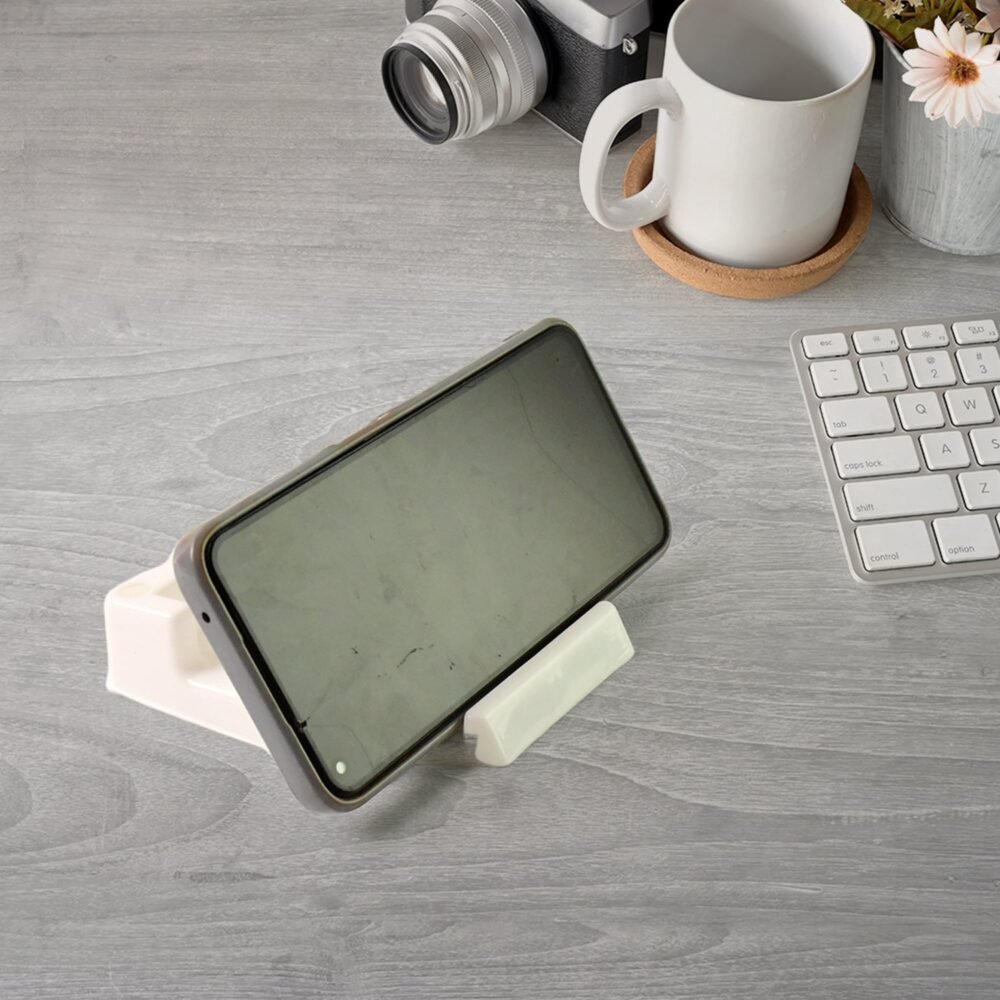 03_1e850b6d-5aba-48de-9291-167634e599ef.jpg Plastic Mobile Phone Stand – Wall Mounted Organizer & Charger