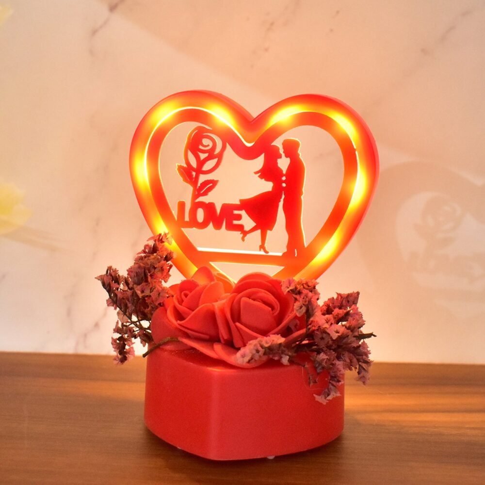 03_45148471-3399-4c41-b78b-fb76292a2c6f.jpg Heart-Shaped Love Couple Decorative Showpiece with Rose Base