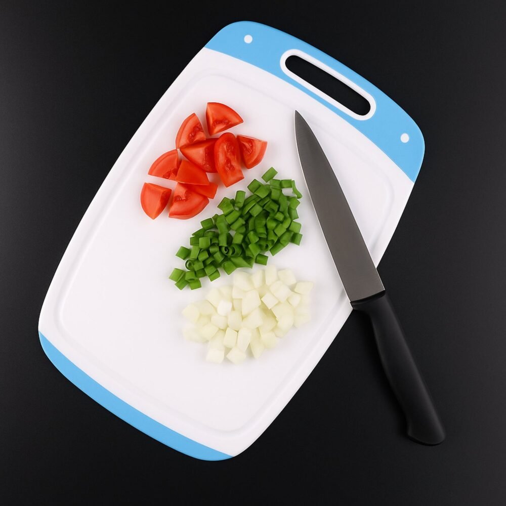 Plastic Chopping Board ñ Non-Slip, Antibacterial | Pro Clean
