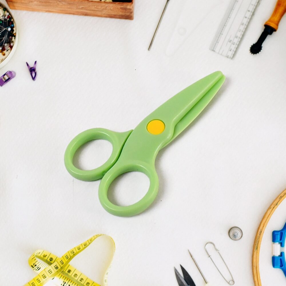 Plastic Safety Scissors – Safe, Colorful Preschool Training Tool