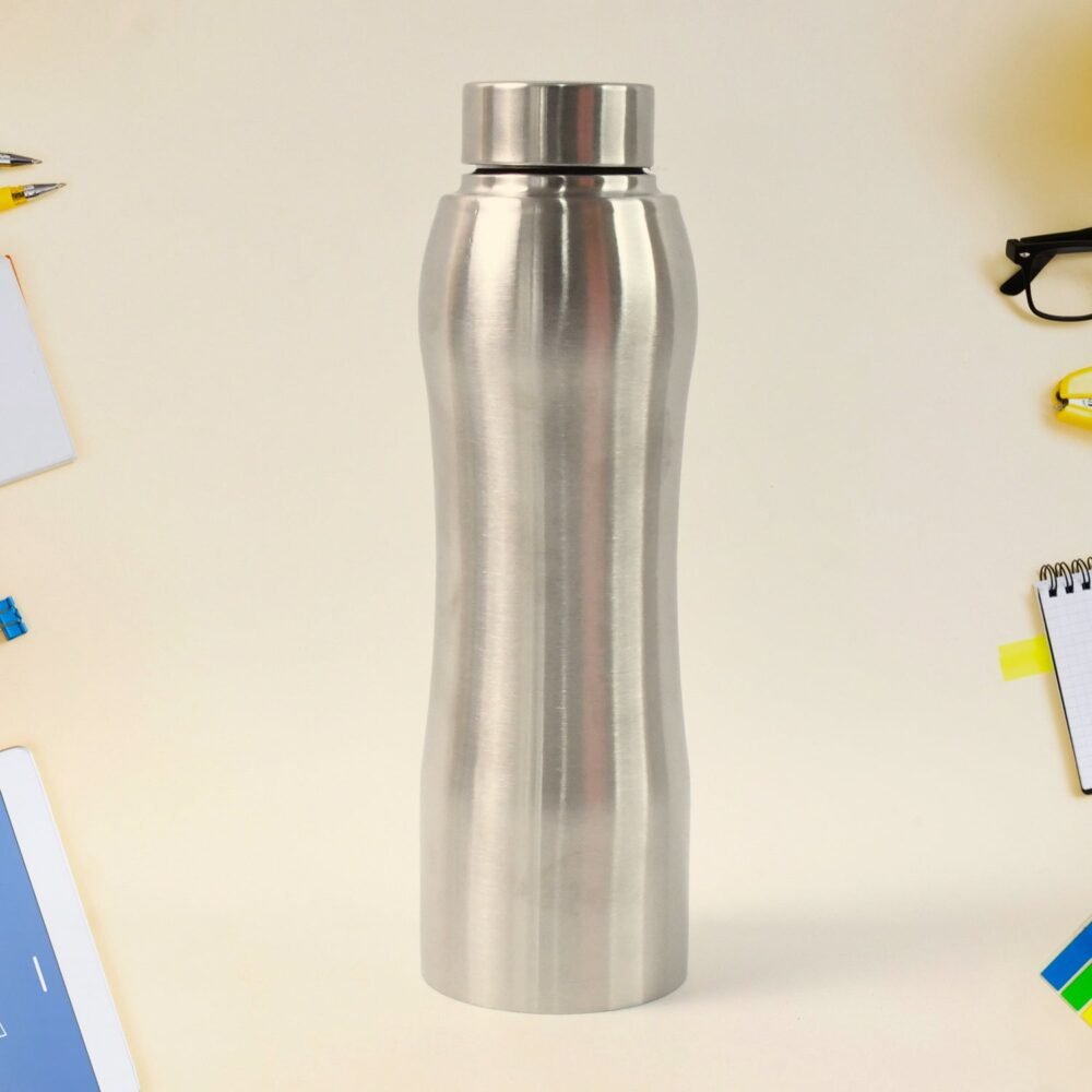 04_01e55d00-493c-47bd-b2f8-1f99a025388f.jpg Stainless Steel Vacuum Insulated Water Bottle – 1 Litre Leak-Proof