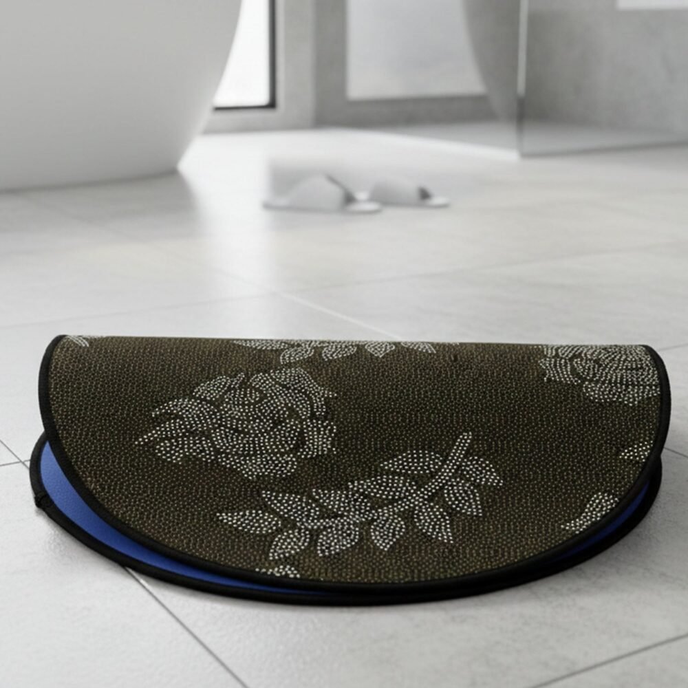 Non-Slip Oval Bath Mat – Super Absorbent Soft Velvet Surface