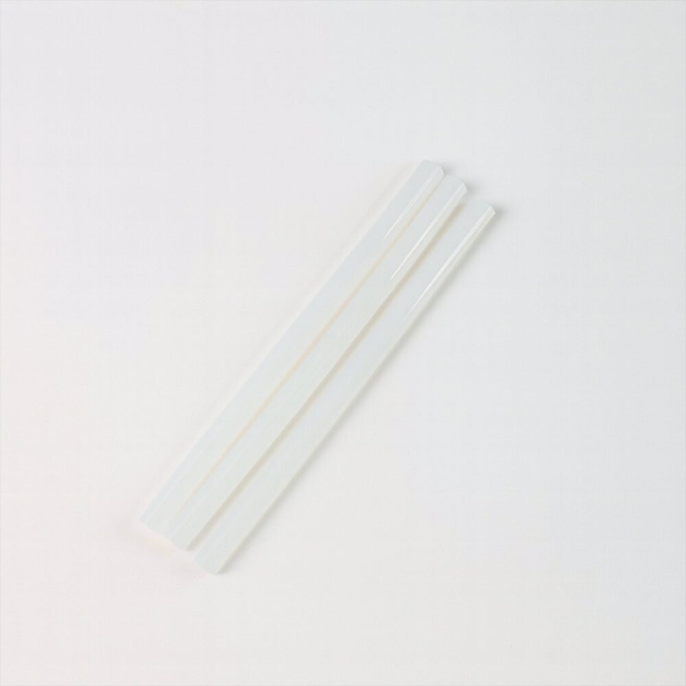 04_3f1a5fd2-c291-4d1c-a9bc-4249e75e7468.jpg Hot Melt Glue Sticks – Strong 20 cm Sticks for Crafts & Repairs