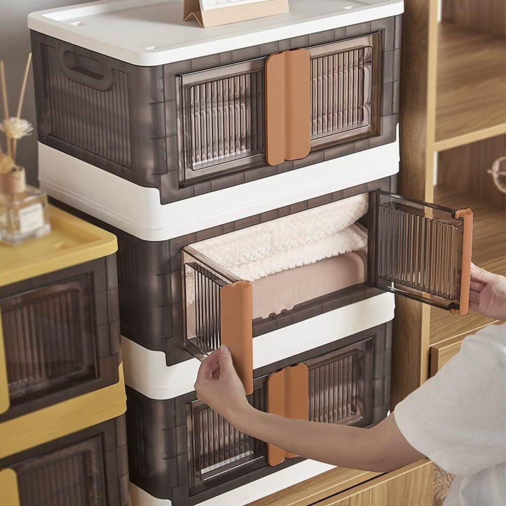 04_f4b27fe2-ff6a-4793-9cbe-b47aeaf177f1.jpg Plastic Folding Wardrobe Organizer – 3-Layer Storage with Wheels