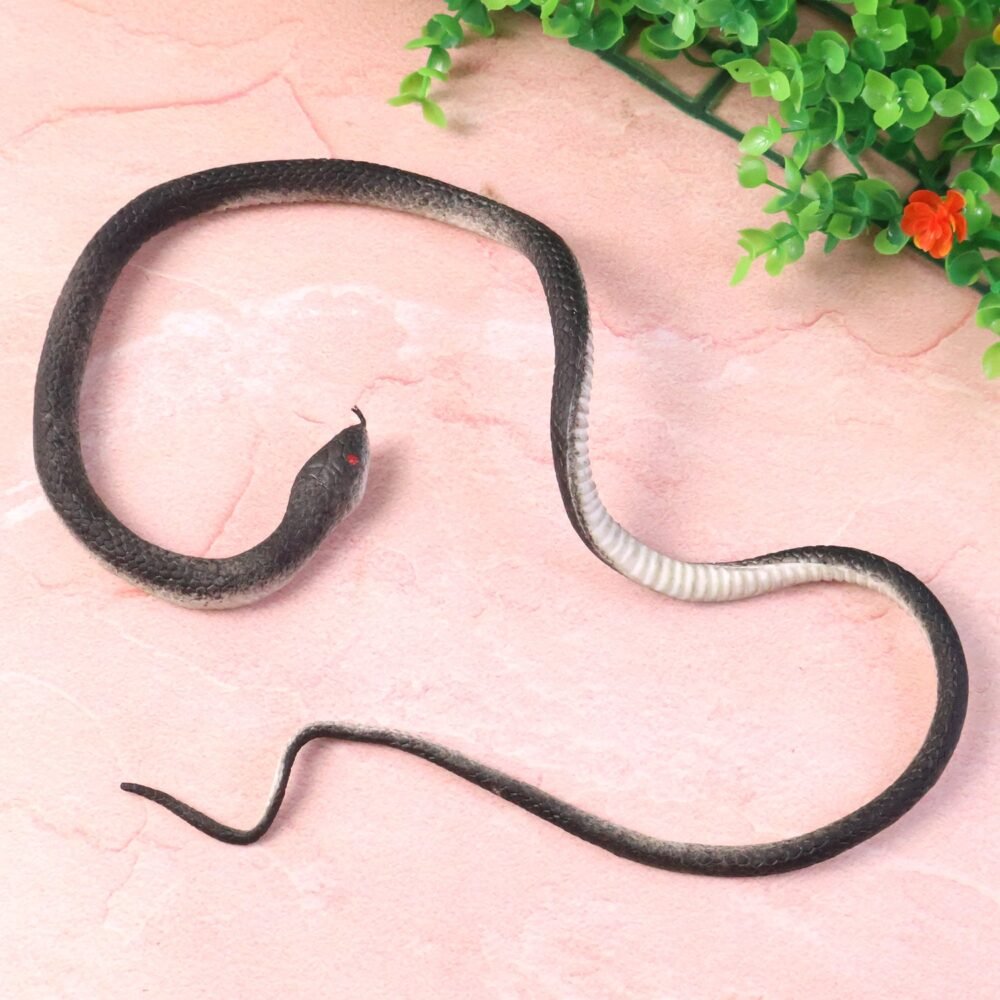 06_snake-toy.jpg Realistic Rubber Snake Toy – Flexible & Lifelike Prank Fun