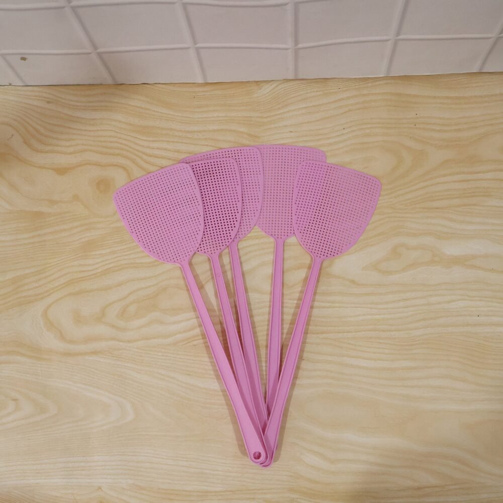 Manual Fly Swatter – Durable Lightweight Pest Control Tool