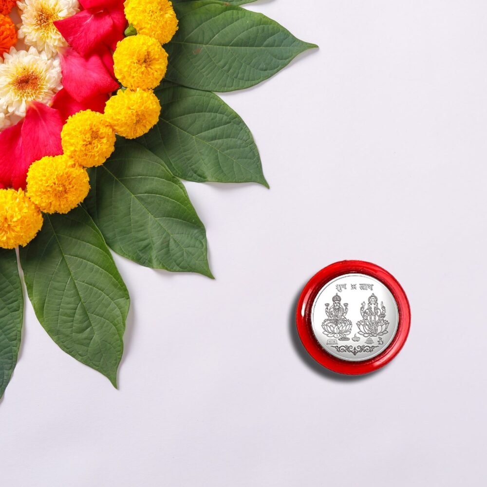 07_f939f4ae-d082-4d07-a6bd-7484616834ac.jpg Goddess Lakshmi Pooja Coin – Symbol of Wealth & Blessings