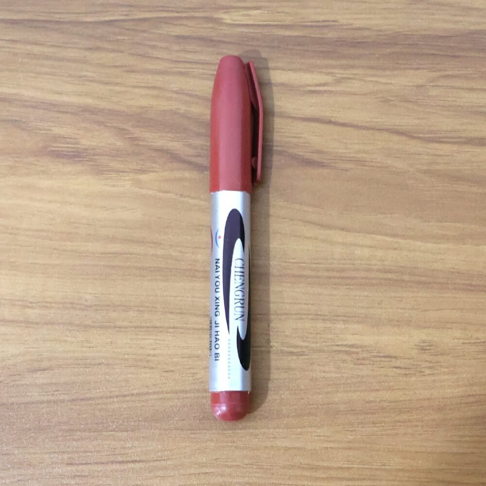 Maroon Permanent Marker Pen – Smooth Bold Ink & Quick-Dry