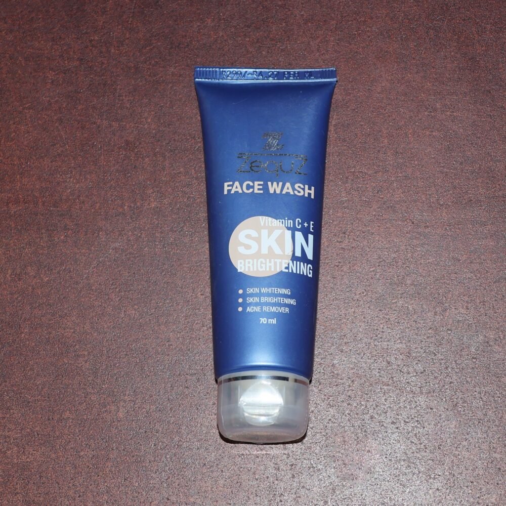 08_688eb157-eda2-4341-80c2-bb8f98aa203e.jpg Vitamin C Brightening Face Wash – Gentle Glow & Oil Control