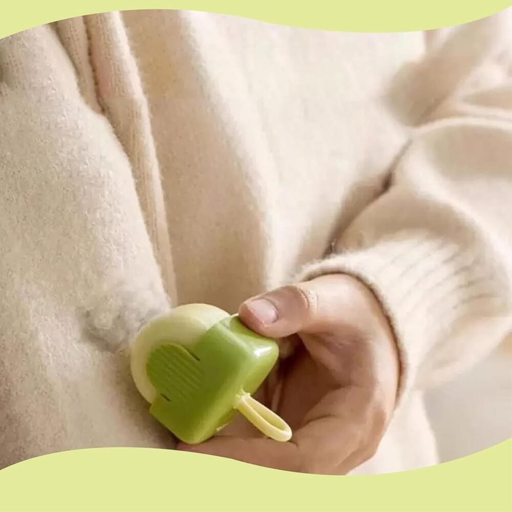 Reusable Lint Roller – Eco-Friendly & Portable for Clothes & Furniture