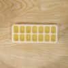 Ice Cube Tray with Spill-Proof Lid – Effortless Ice Making and Space Saving