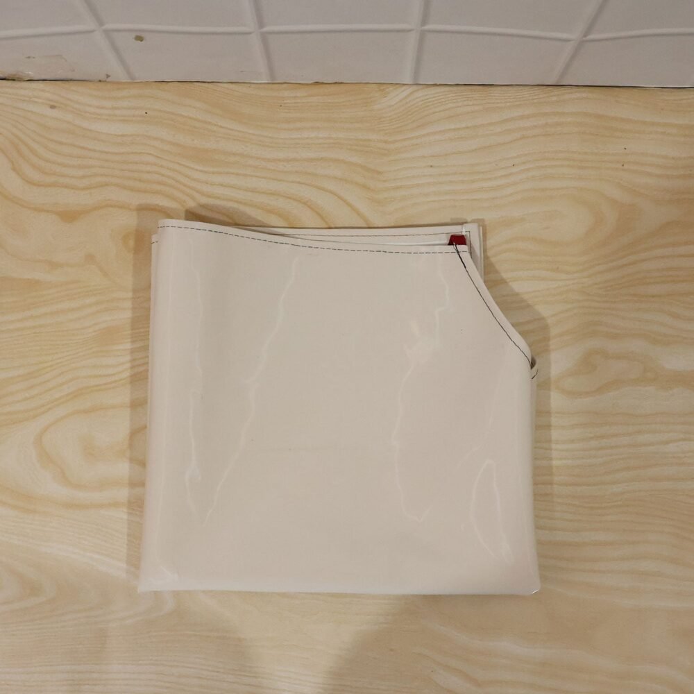Waterproof Kitchen Apron – Full Coverage & Adjustable Fit for Cooking