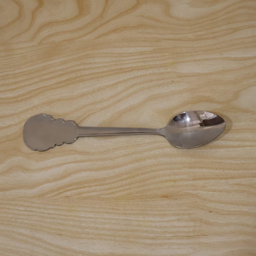Stainless Steel Dinner Spoon – Elegant Carved Handle for Daily Use