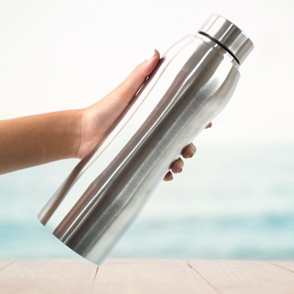 12_175d2c59-068e-4e1b-9981-5c649d3f56eb.jpg Stainless Steel Vacuum Insulated Water Bottle – 1 Litre Leak-Proof