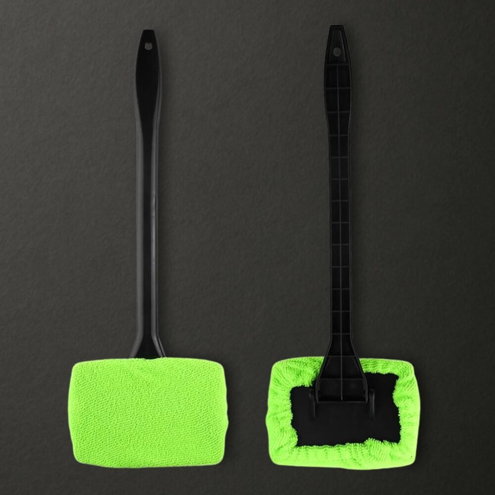 Car Windshield Cleaner ñ Microfiber Wiper for Streak-Free Shine | Velvet Wheels