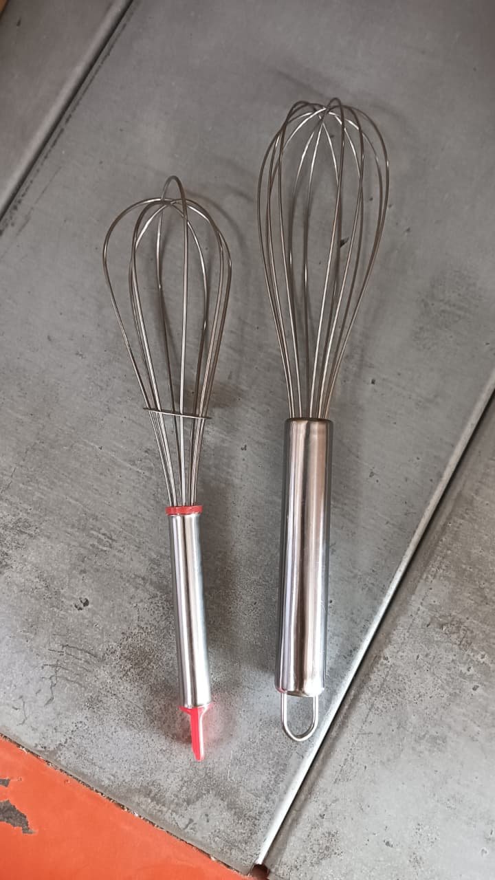 Stainless Steel Balloon Whisk – Durable 24cm Kitchen Tool