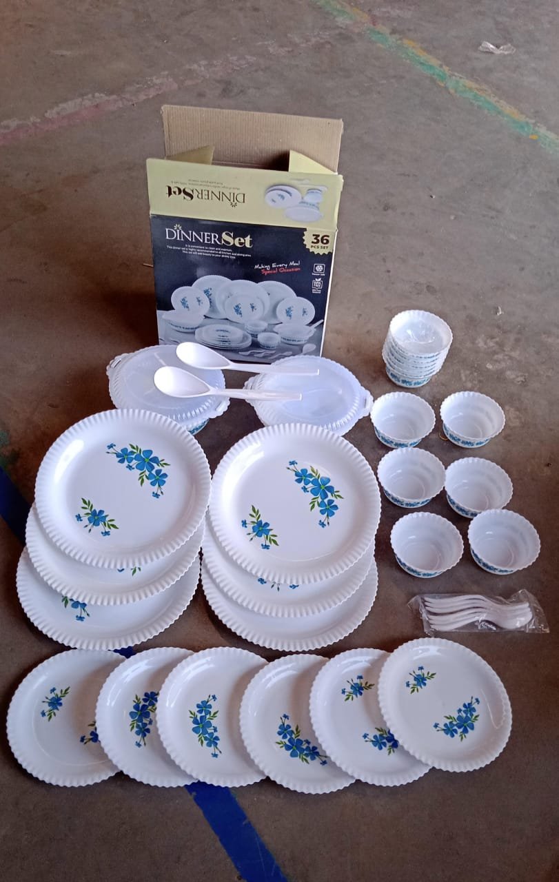 82f07451-304c-4049-b5a2-19d5837d27aa.jpg Plastic Dinner Set – Durable 36-Piece Blue Floral Design