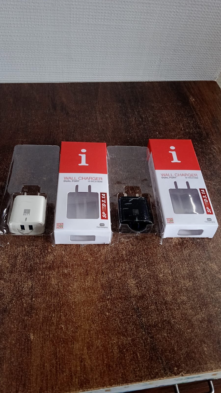 Dual USB Wall Charger 5V/3.1A – Fast & Compact Power Adapter