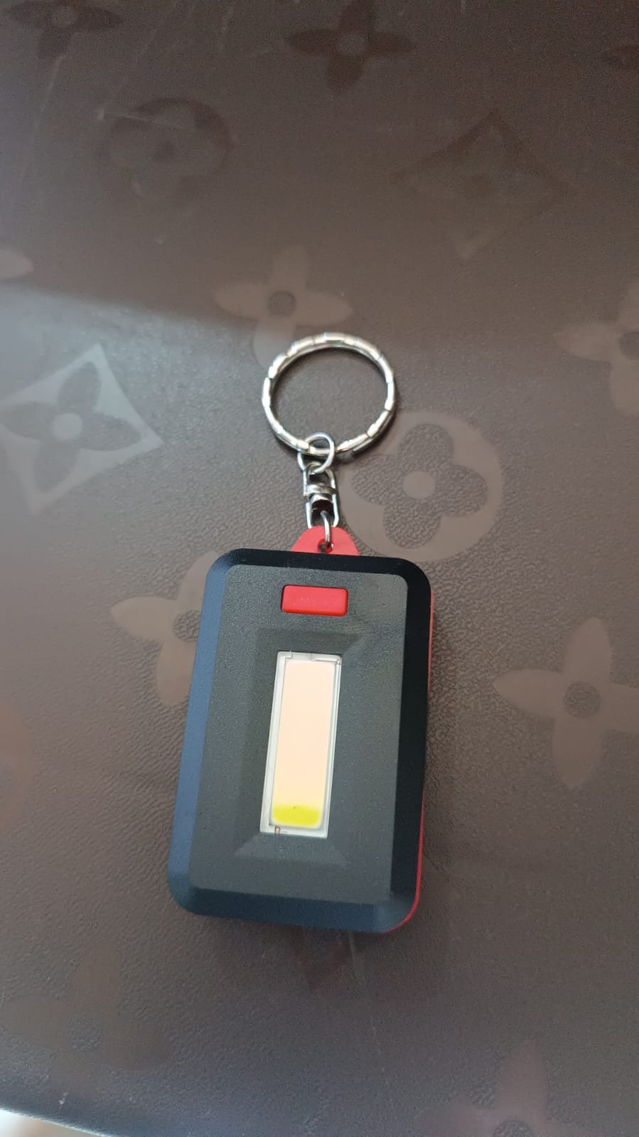 LED Keychain Light – Compact 3-Mode Mini Flashlight