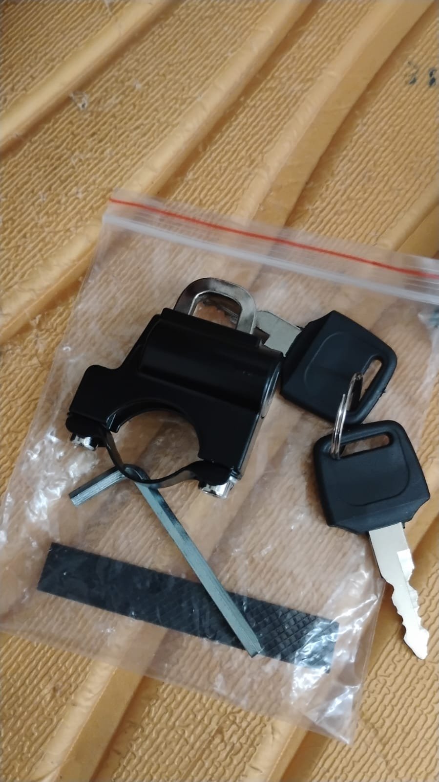 Helmet Lock for Motorcycles – Heavy-Duty Handlebar Security