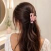 Hair-clip-04_810c5e09-b420-4609-b1d3-fdd6e14d01ea.jpg Plastic Hair Claw Clip – Strong Grip & Trendy Design for Women & Girls
