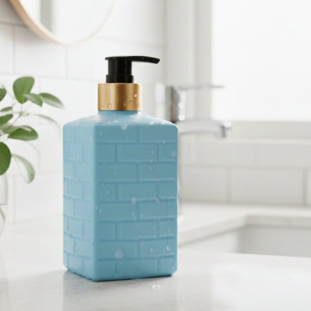Plastic Soap Dispenser – Leak-Resistant & Refillable Pump Bottle