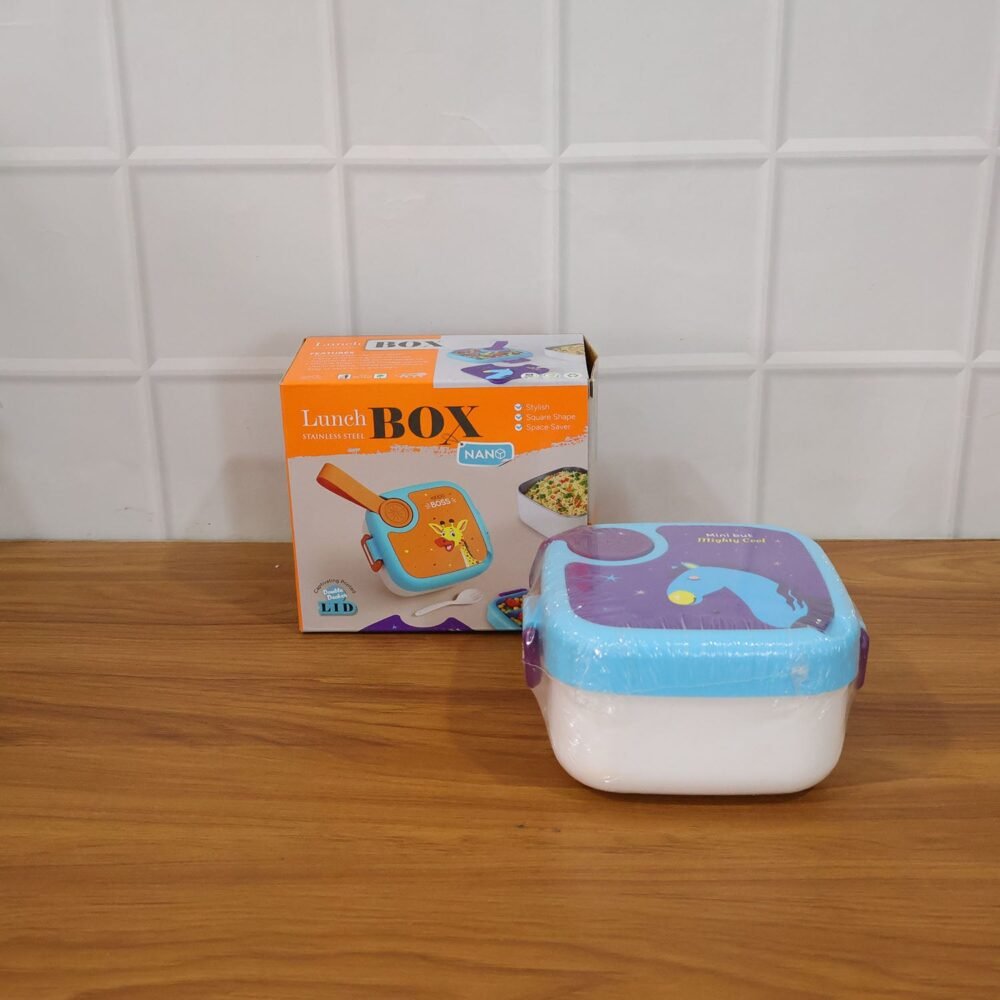 Lunchbox-live_b2b3ff63-53ec-4085-8003-c36bfe1f5e5f.jpg Kids Cartoon Lunch Box – Leak-Resistant Giraffe Print with Stainless Steel Tray
