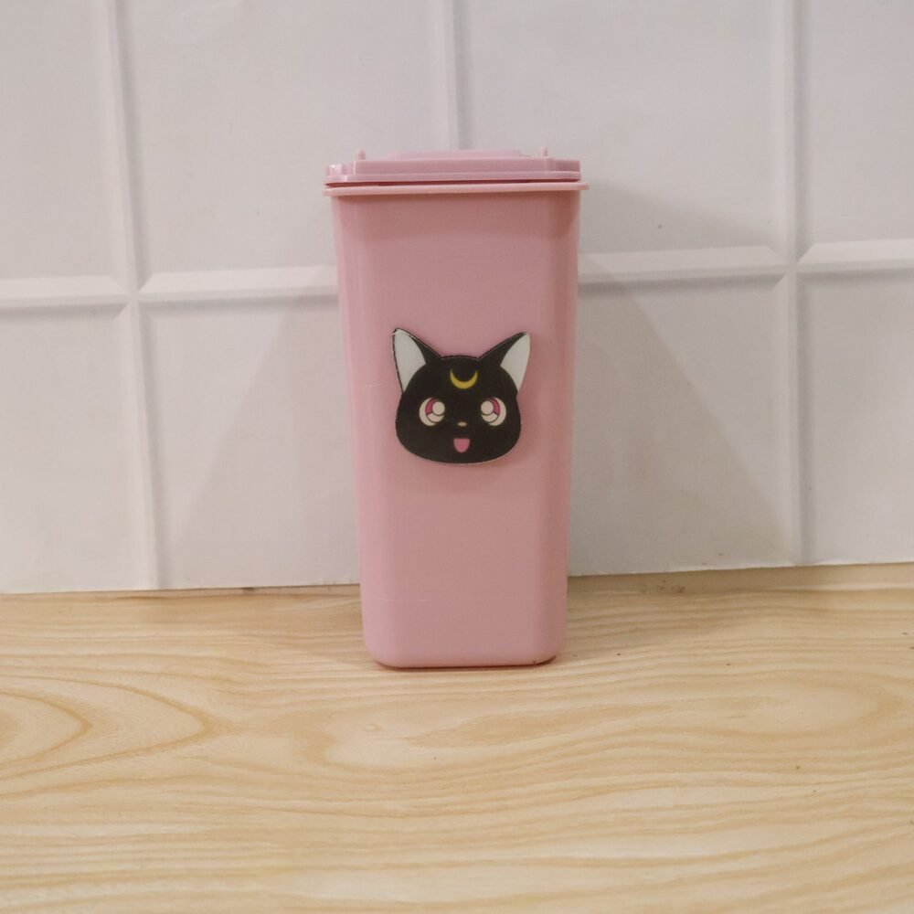 Mini Trash Can Pen Stand – Cute Desk Organizer with Lid