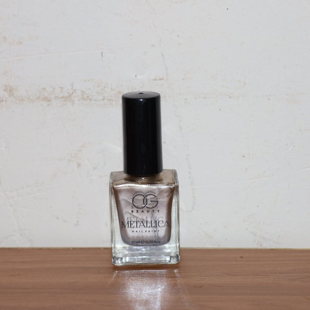Metallic Gold Nail Polish – High-Shine Long-Lasting Nail Paint