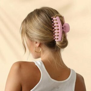 Hair Claw Clip – Secure & Stylish Hair Accessory for Women