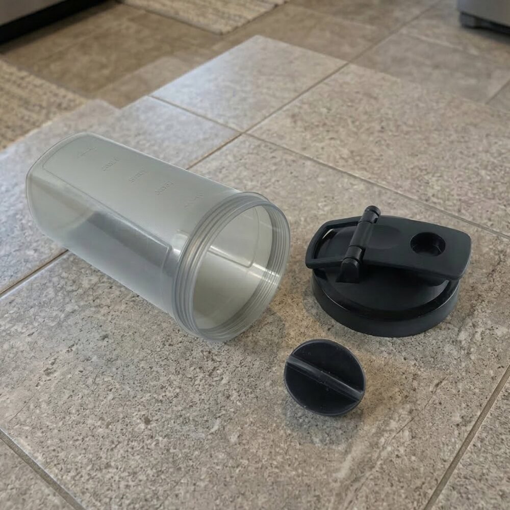 500 ml Plastic Gym Shaker Bottle – Leakproof with Mixing Ball