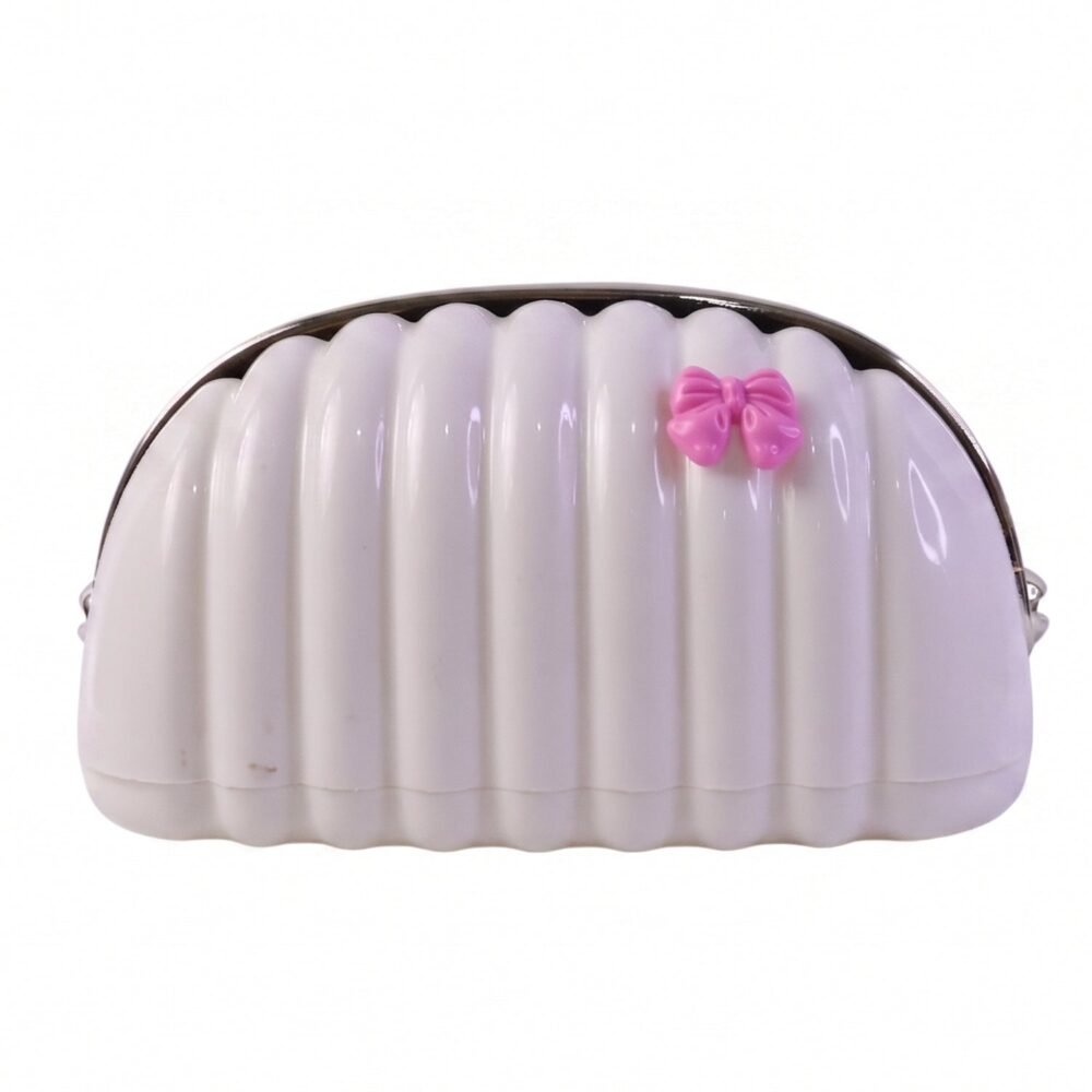 Tissue-Paper-Holder-7_17bed8c1-1989-4c5e-b133-1030ad66168f.jpg Shell Shape Tissue Dispenser – Elegant Decor for Home & Car