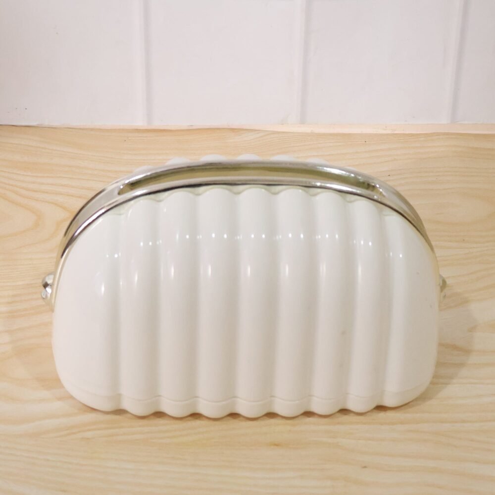 Tissue-Paper-Holder-8_4e1cd580-0c10-43c0-a91e-81e88e57c680.jpg Shell Shape Tissue Dispenser – Elegant Decor for Home & Car
