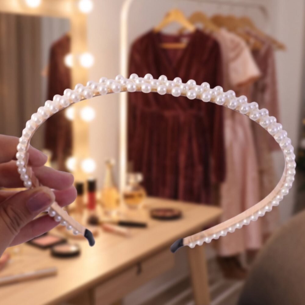 Lightweight Pearl Hairband – Elegant & Comfortable for Women