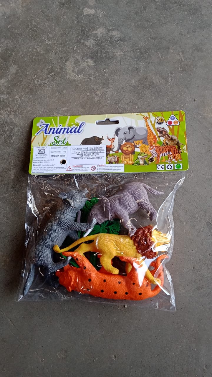be79cc56-ab7a-404d-acf8-051d15200f82.jpg Wild Animal Toy Set for Kids – Educational Safari Play Pack