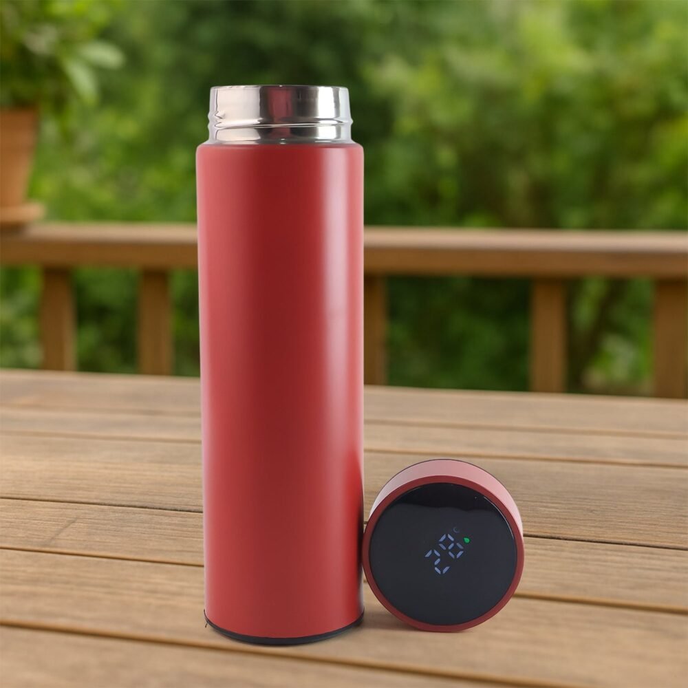 bottle-01_06635d1b-3208-47bd-baf8-b00011a587ab.jpg Vacuum Insulated Water Bottle – LED Temperature Display, 500ML