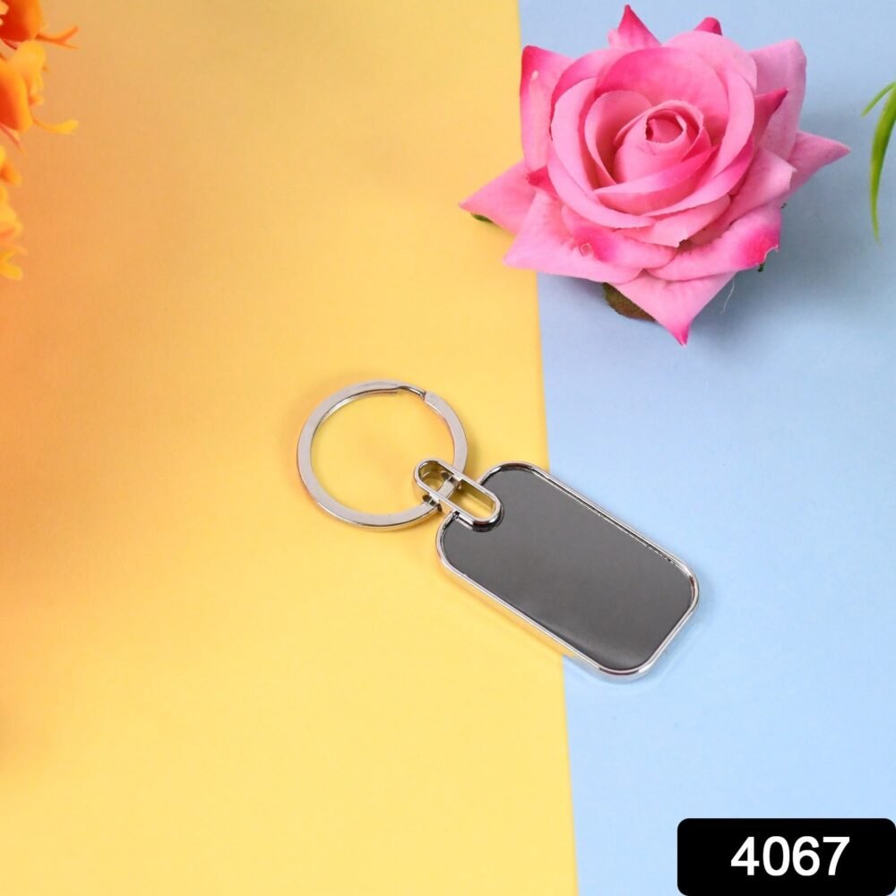 Metal Keyring – Durable Oval Keychain & Handbag Charm | ManVogue