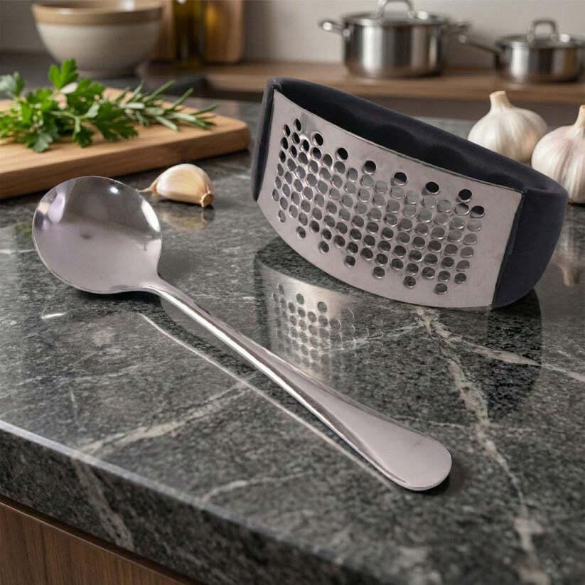 imageedit_0_4884167813 Garlic Press Tool – Heavy-Duty & Ergonomic Kitchen Set