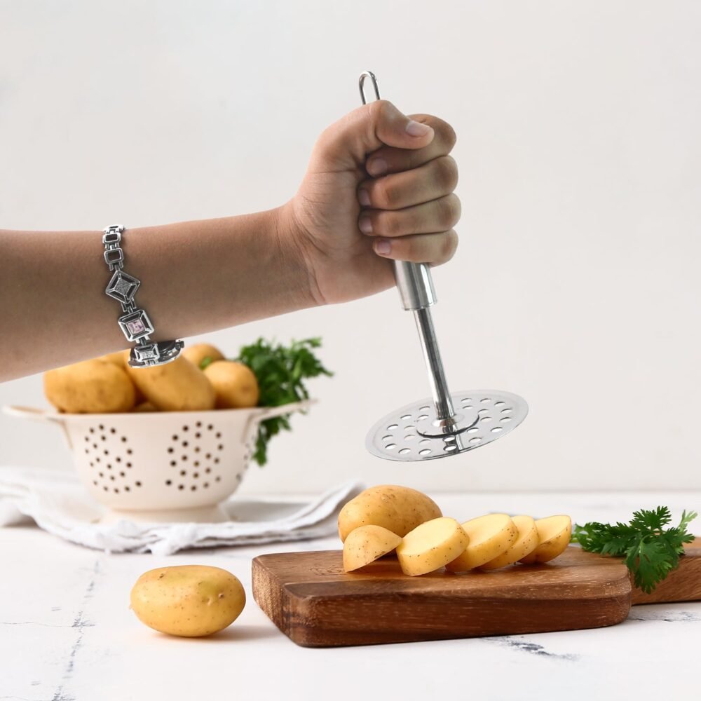 potatomasher-03.jpg Stainless Steel Potato Masher – Heavy Duty & Ergonomic Handle
