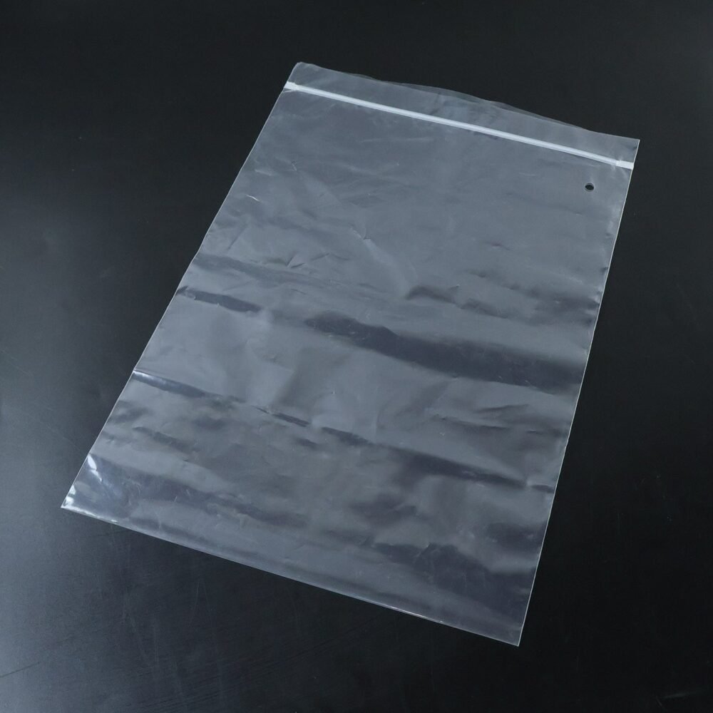 transparentZipLockPouches-02.jpg Plastic Zip Lock Bag – Reusable 33x23 cm for Secure Storage