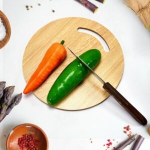 02_8e70dd93-f6ea-4f58-b9cc-28881f199078.jpg Wooden Round Chopping Board – Durable Bamboo Kitchen Board | Quickslice